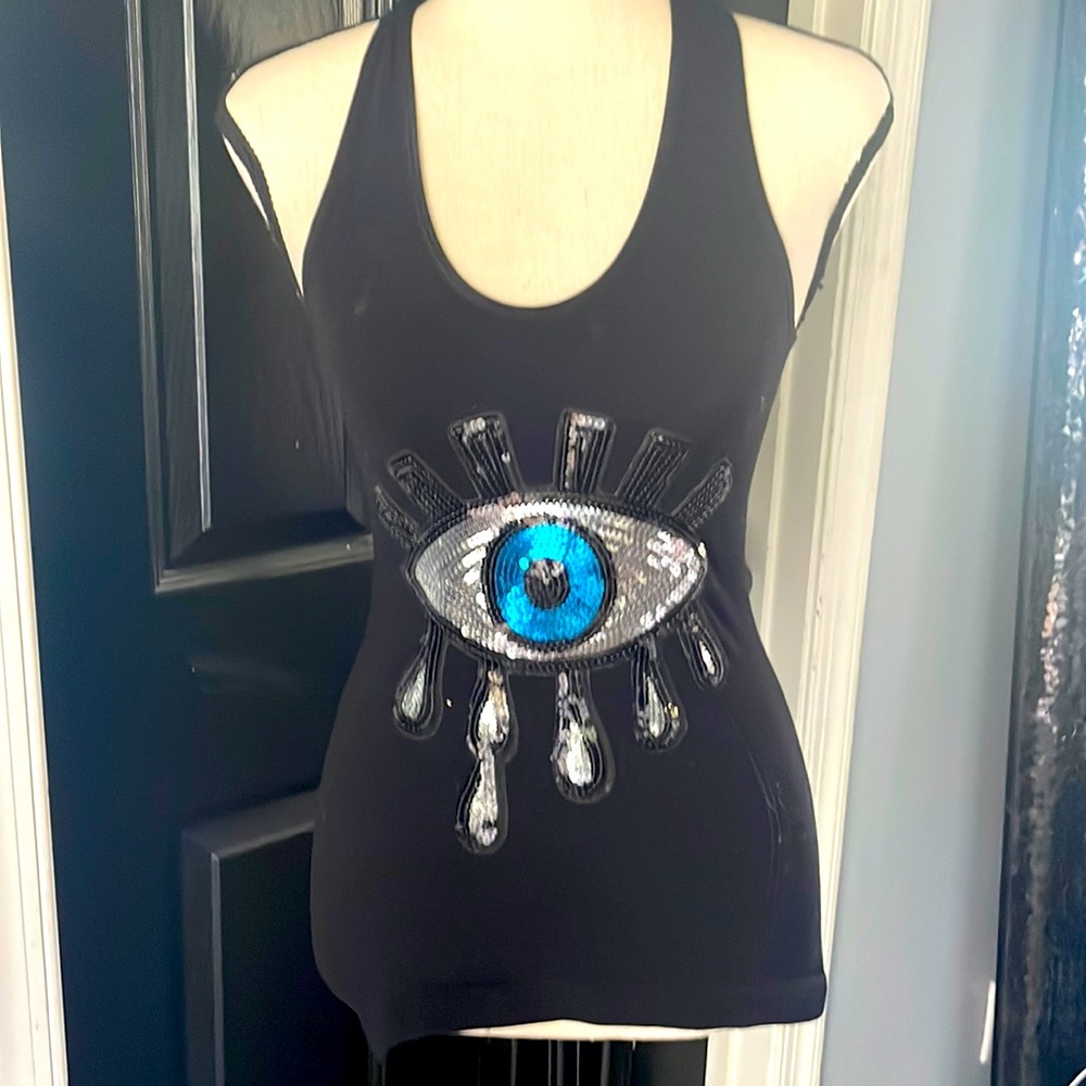 Beautiful fitted tank with evil eye sequins detail🧿